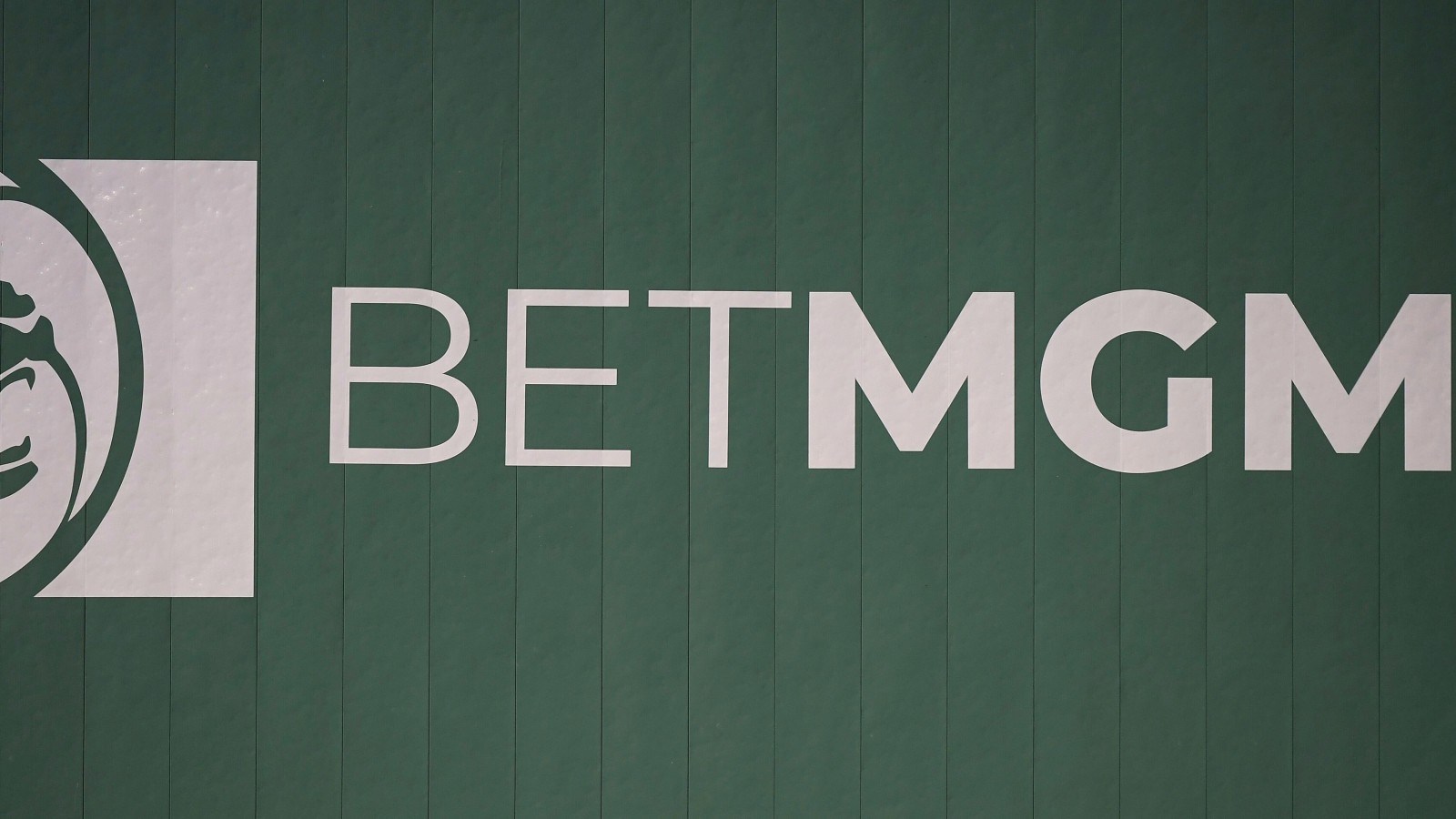 BetMGM Refer a Friend Bonus Code BOOKIES Up To 1,000 For Referring