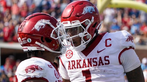 Auburn vs Arkansas Predictions, Picks & Betting Preview