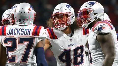 Tennessee Titans at New England Patriots Picks & Betting Predictions