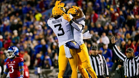 Minnesota vs West Virginia Guaranteed Rate Bowl Picks & Predictions