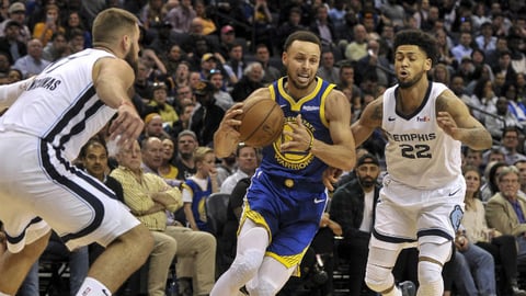 Curry OK After Ankle Injury Scare, Will Skip Warriors Finale