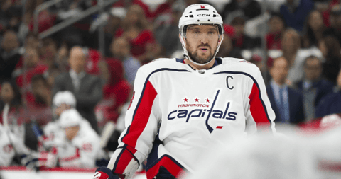 Stanley Cup Favorites Shift as Lightning Lose in Round One 3